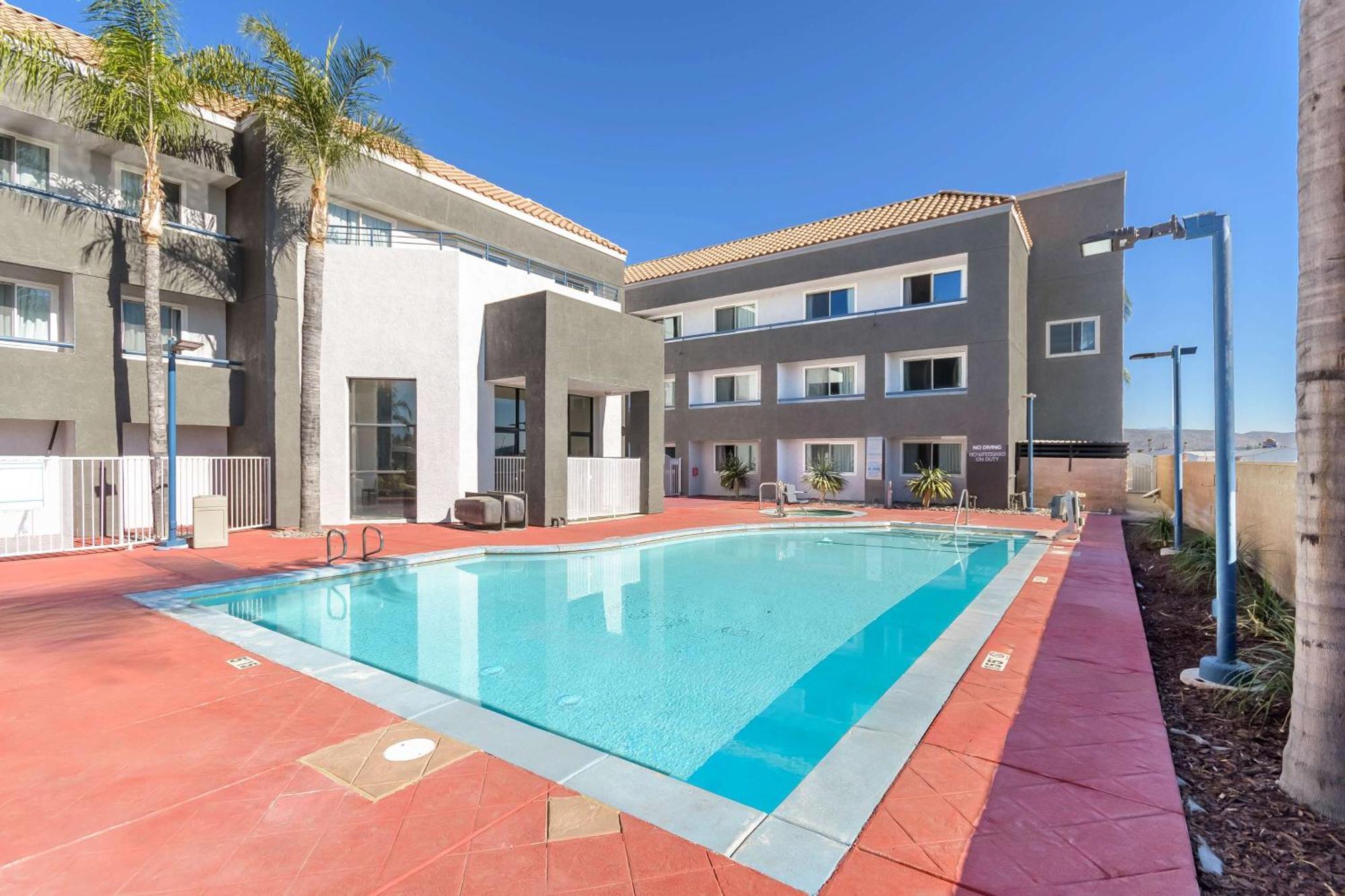 Studio 6 Suites Perris, Ca Extérieur photo